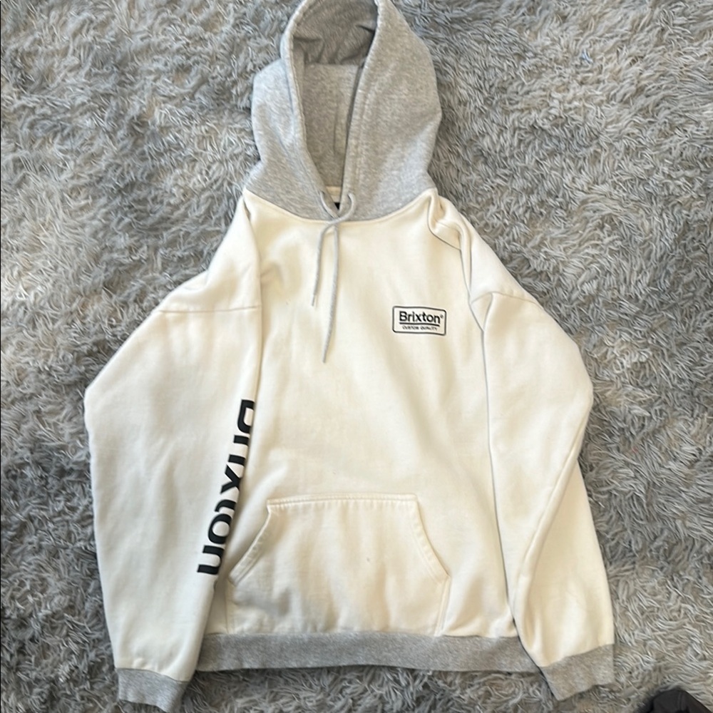 Brixton Men's Cream and Gray Sweater